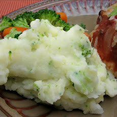 Xtreme Green Cheesy Mashed Potatoes