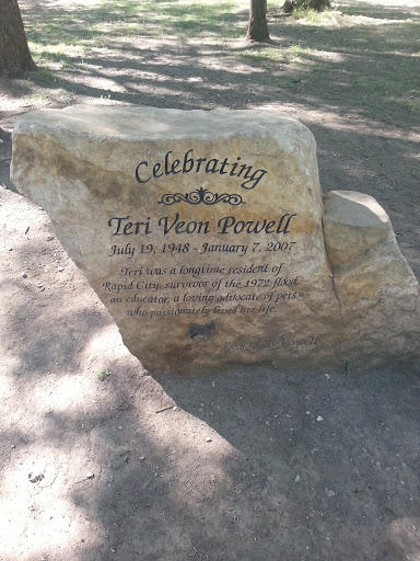 Teri Veon Powell Memorial