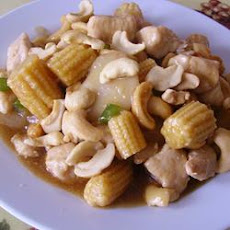 Cashew Chicken with Water Chestnuts