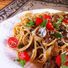 Pasta with mushrooms and spinach