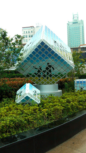 Sculpture of Magic Cube