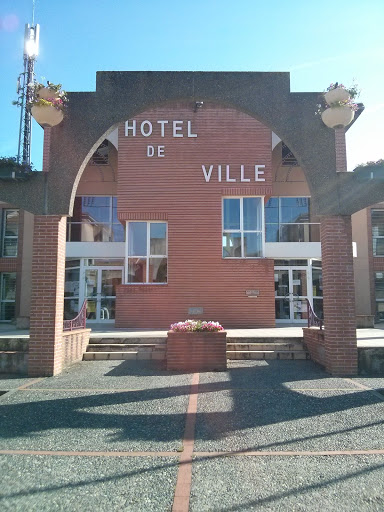 Hôtel De Ville De Frouzins