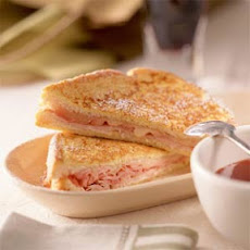 Monte Cristo Sandwich with Sweet Mustard Sauce