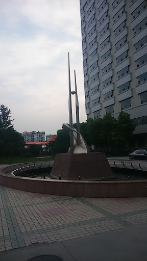 人民医院雕塑