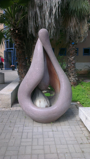 Drop Statue