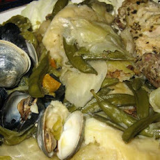 Curanto En Olla  (Steamed Seafood, Meats, Potato Bread, and Vege
