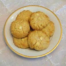 White Chocolate Coconut Macadamia Cookies