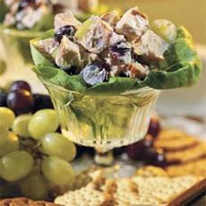 Chicken Salad With Grapes and Pecans