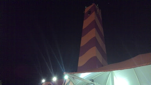 Torre De Las Instalaciones De La Feria 