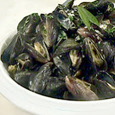 Mussels with White Wine and Herbs
