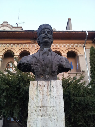 Bust Avram Iancu
