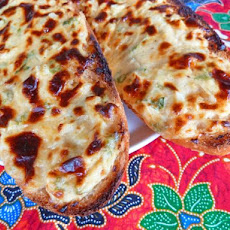 Nif's Grilled Sriracha Garlic Bread