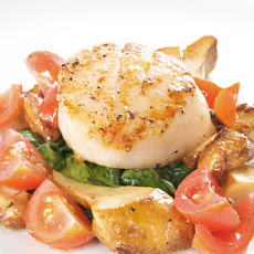 Seared Scallops with Tomato Salsa, Spinach, and Mushrooms
