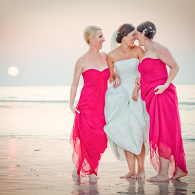 by Simon Charlton - Wedding Groups ( bridesmaids, dubai, wedding, bride )
