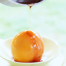 Peaches with Honey Syrup