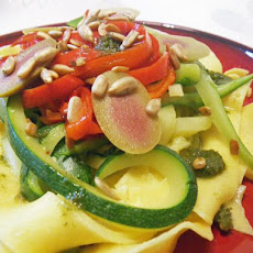Linguine With Three Colors Vegetables and Pesto Sauce