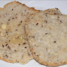 Easy Garlic Rosemary Bread for the Bread Machine