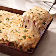 Creamy White Chicken and Artichoke Lasagna