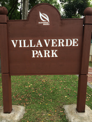 Villa Verde Park Signboard