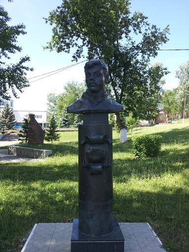 Памятник Дорофееву