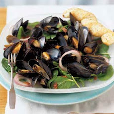 Shellfish and Bacon Spinach Salad