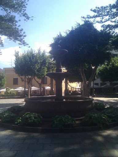 Fuente Plaza de Santiago