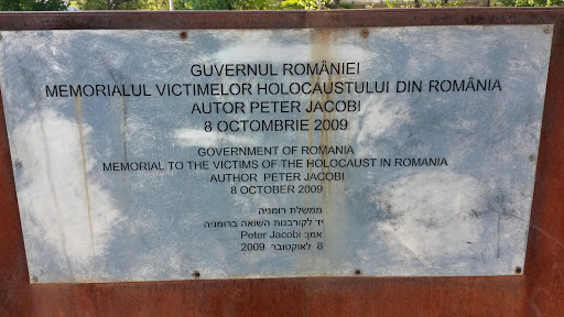 Memorialul Victimelor Holocaustului Din Romania