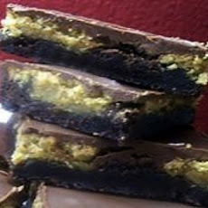 Crunchy Peanut Butter Swirl Brownies