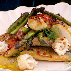 Pan-Cooked Asparagus and Mixed Fish