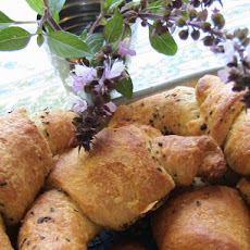 Garlic Basil Crescent Rolls- Homemade Gourmet
