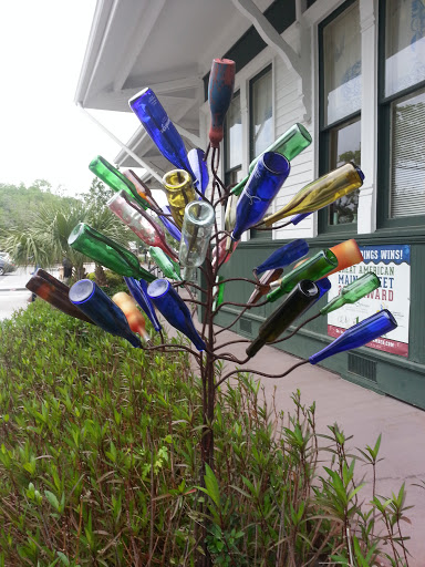 Bottle Tree at Depot Plaza OS