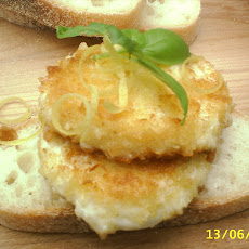 Mozzarella fritta con pesto limone