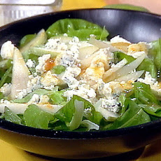 Arugula Salad with Pear, Blue Cheese and Apricot Vinaigrette