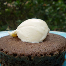 5 Minute Spice Cake in Microwave