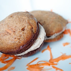 Carrot Cake Whoopie Pies with Cinnamon Cream Cheese Frosting