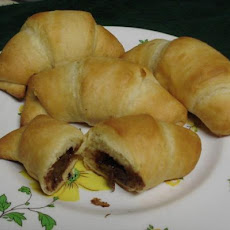 Mr. Gokittengo's Nutella Crescents