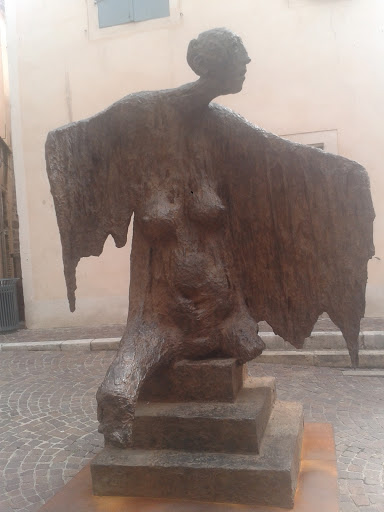 Statue De L'ange De Fer
