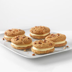 Carrot Cake Whoopie Pies