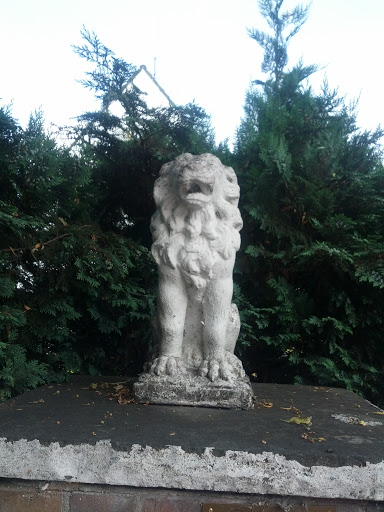 Löwe Statue