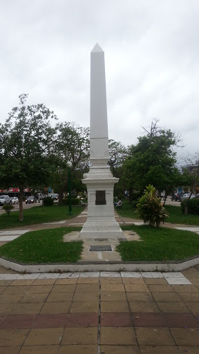 Monumento Al Sesquicentenario De La Revolución De Mayo 