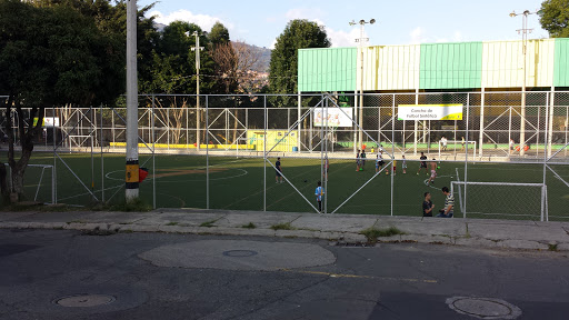 Cancha De Fútbol Sintética Barrio Cristobal