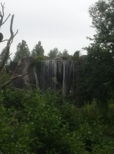 Twin Waterfalls 