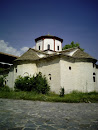 храм в манастир Св. Кирик