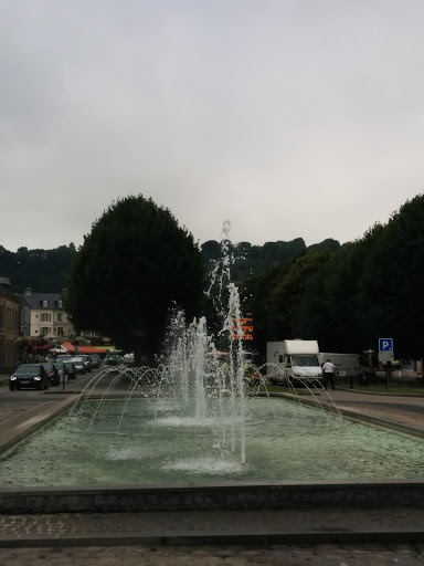 La Fontaine Du Marché
