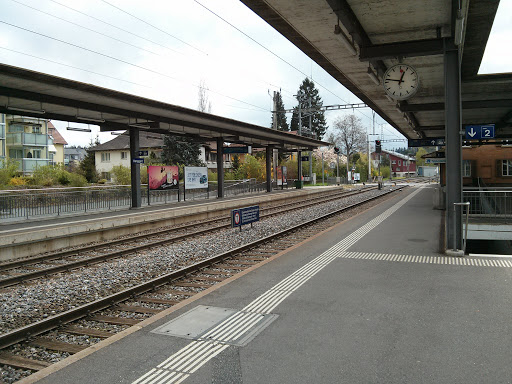 Bahnhof Henggart