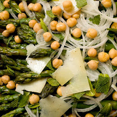 Asparagus with Sweet Onions, Garbanzo Beans, and Mint Recipe