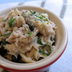 Artichoke and Ripe Olive Tuna Salad