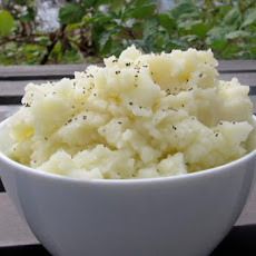 Cat Cora's To-Die-For Garlic Mashed Potatoes
