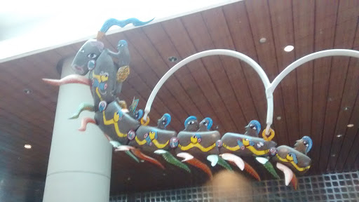 Centipede Art At Mumbai Air Port 