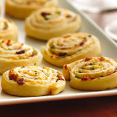Crescent Bacon-Cheddar Pinwheels